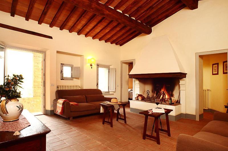 Agriturismo Podere La Casa Montalcino Exterior photo